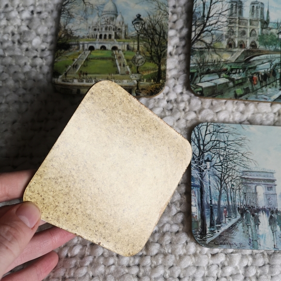 🏷️2/$20 🏷️ 6 Paris coasters - Picture 3 of 3